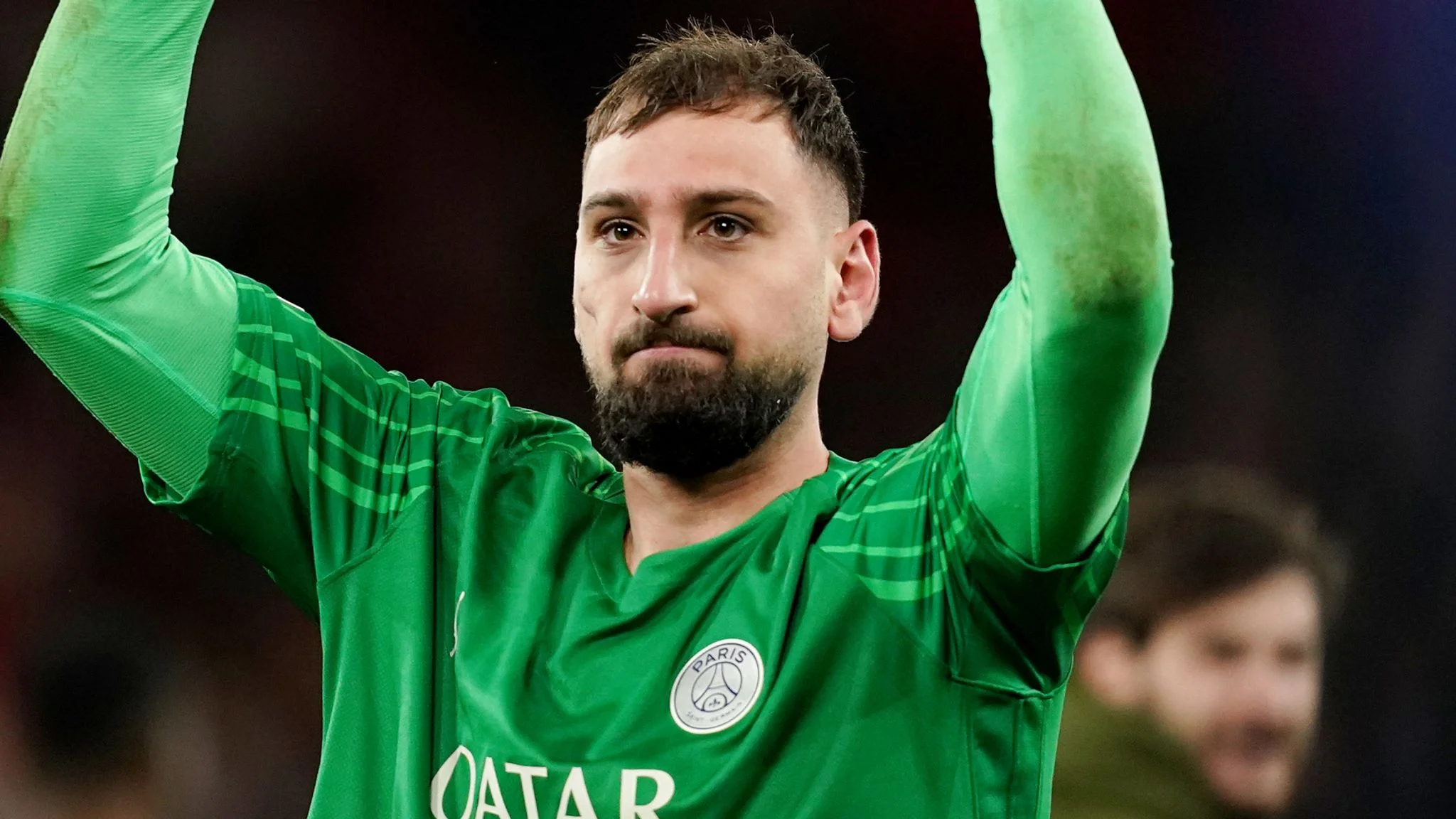 img of La Premier se pelea por Donnarumma ¡con su renovación estancada en París!